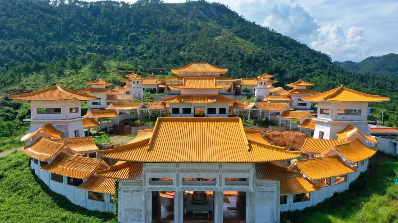 肇庆怀集·六祖禅院 | 琉璃加冕，，千年禅光耀岭南